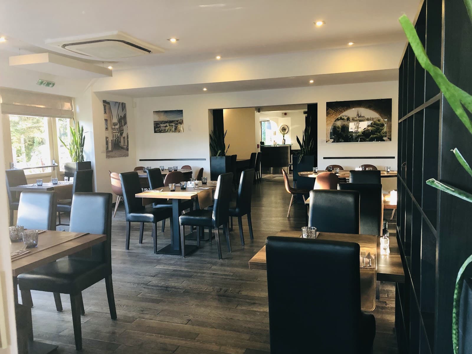 Bivius, Italian restaurant in Strassen with terrace - 11