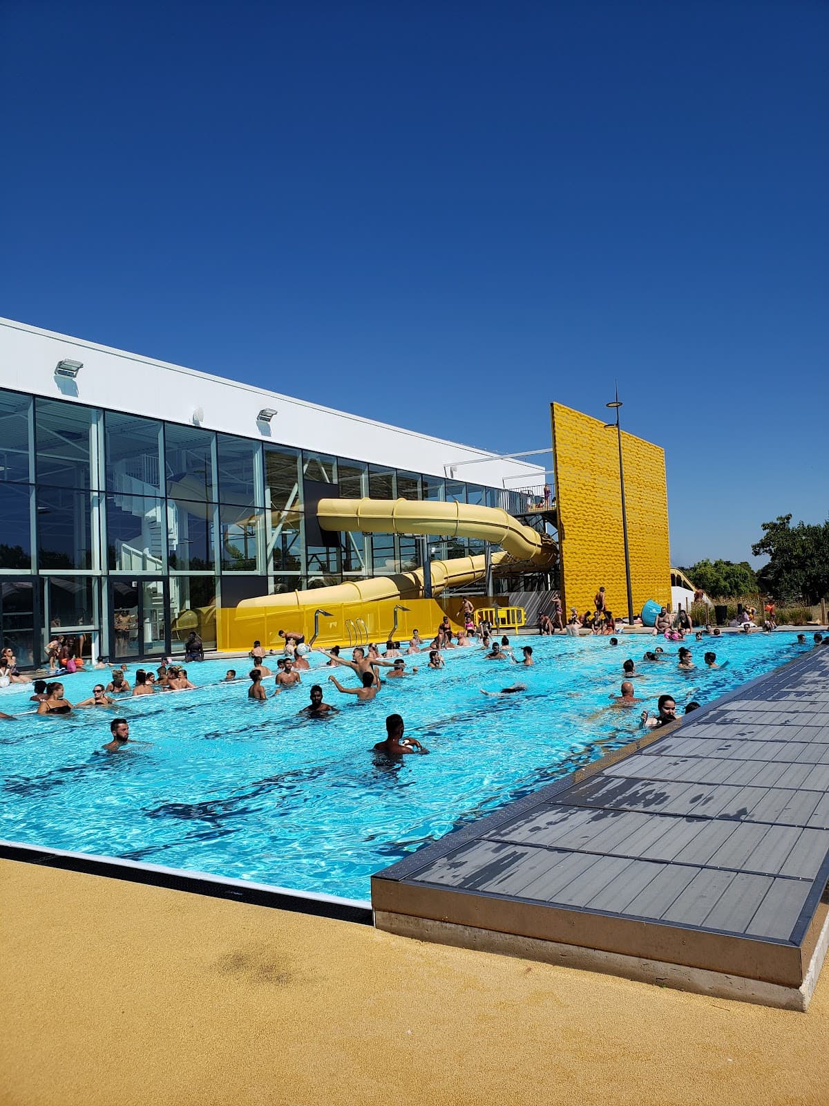 Aquarives Hagondange, the complete aquatic center - 4