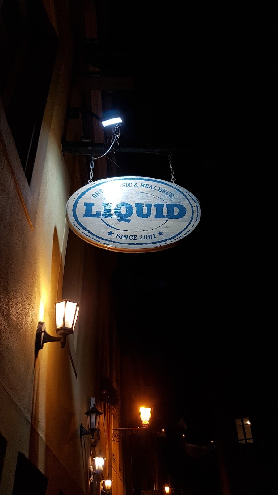 Liquid Bar: Live Music in Grund - 6