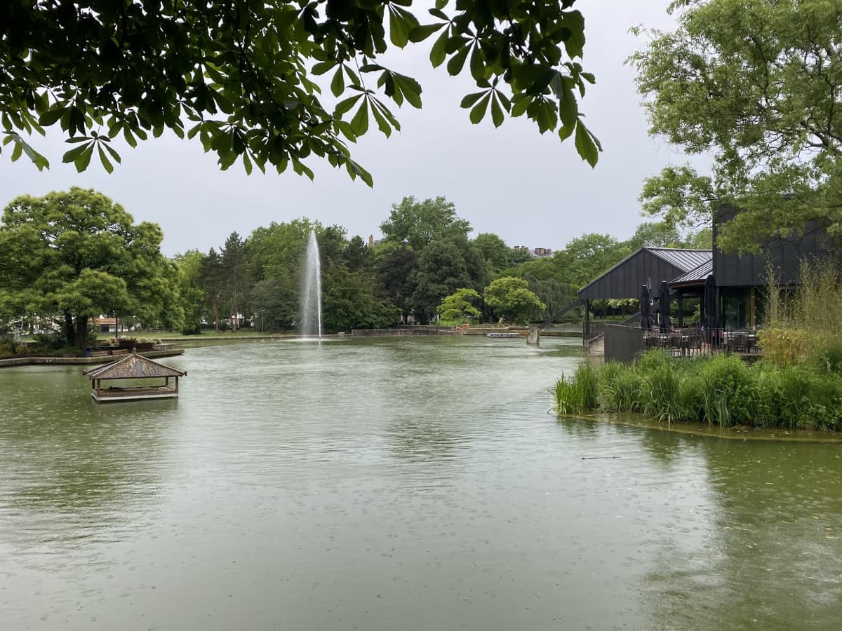 Le Pavillon, restaurant au bord de l'eau au Parc de Merl - 6