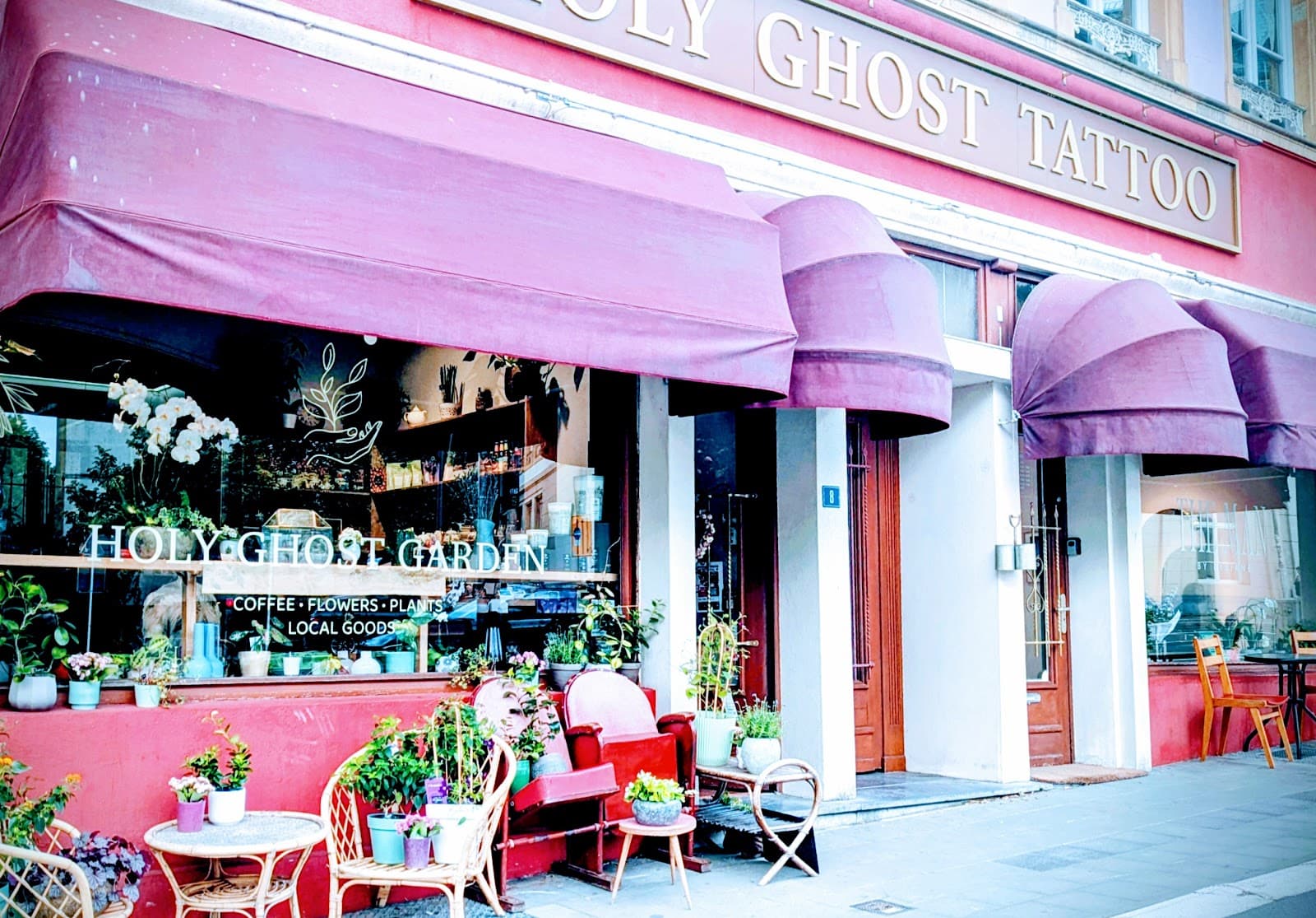 One of our favorite cafes in Luxembourg: Holy Ghost Garden - 5
