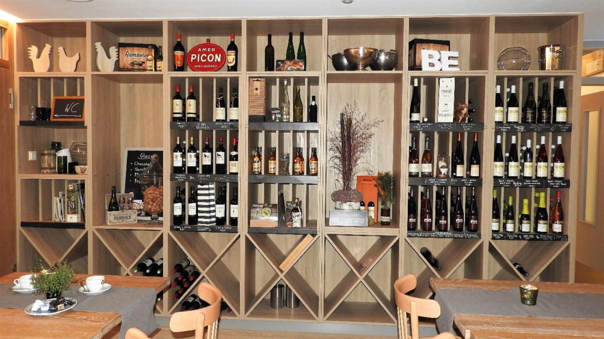 A grocery store that keep many things - 8