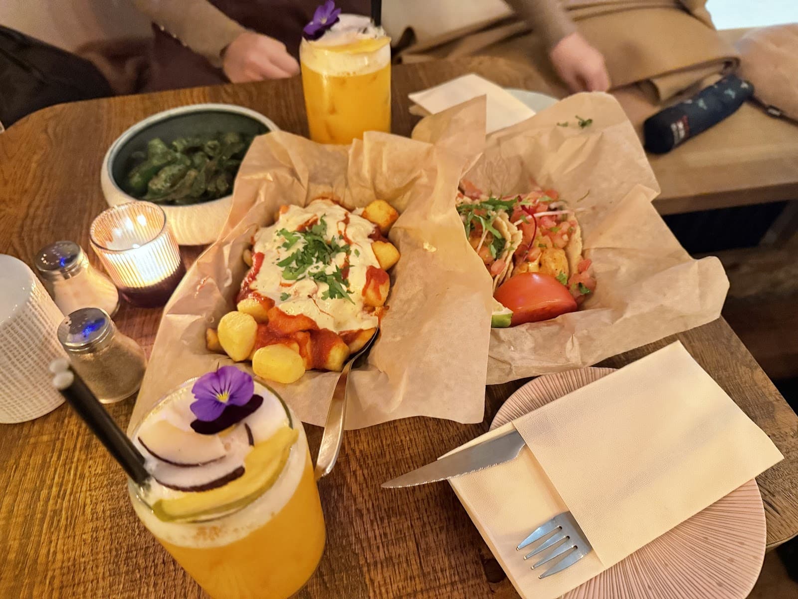 Tapas, Tacos, Tropico - 4