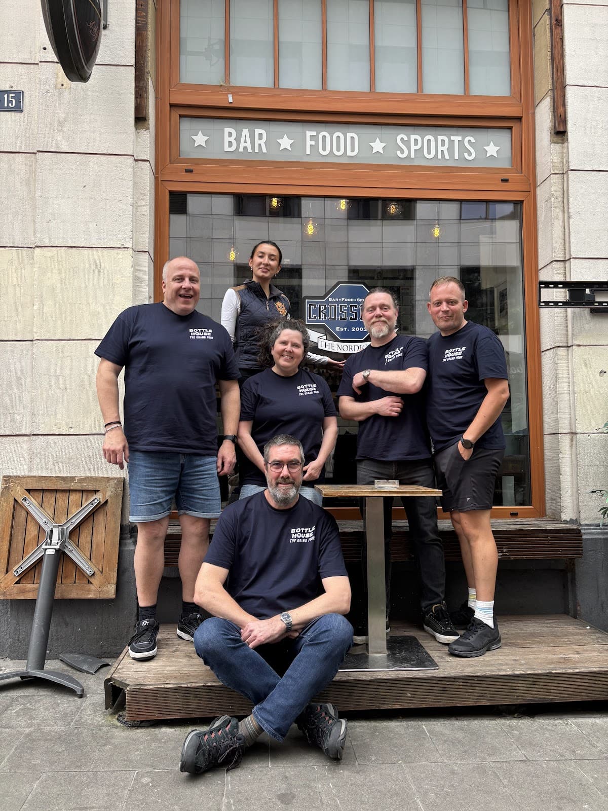 Burgers, beers and sport! - 7
