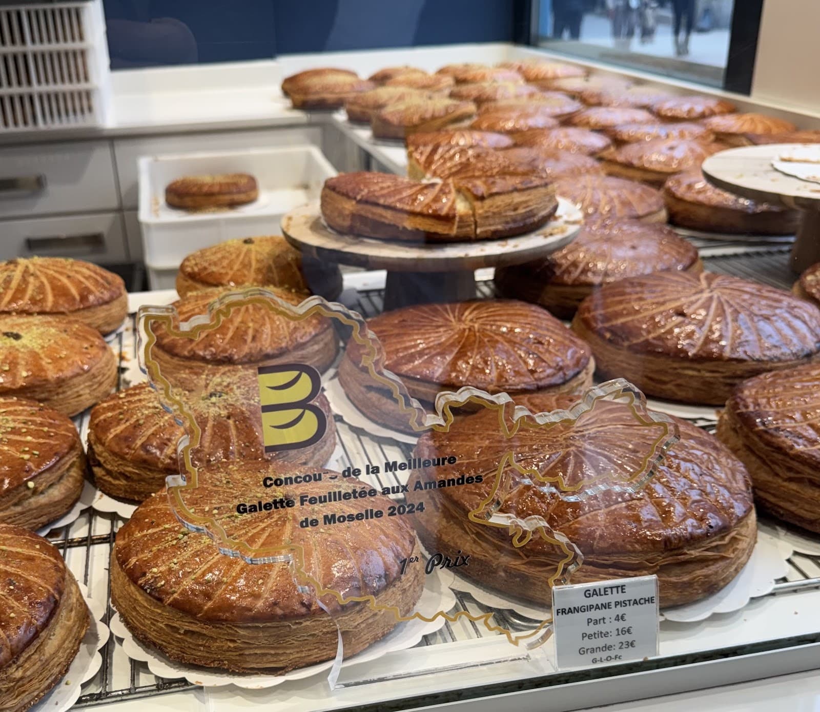 Coffee & Croissant - 7
