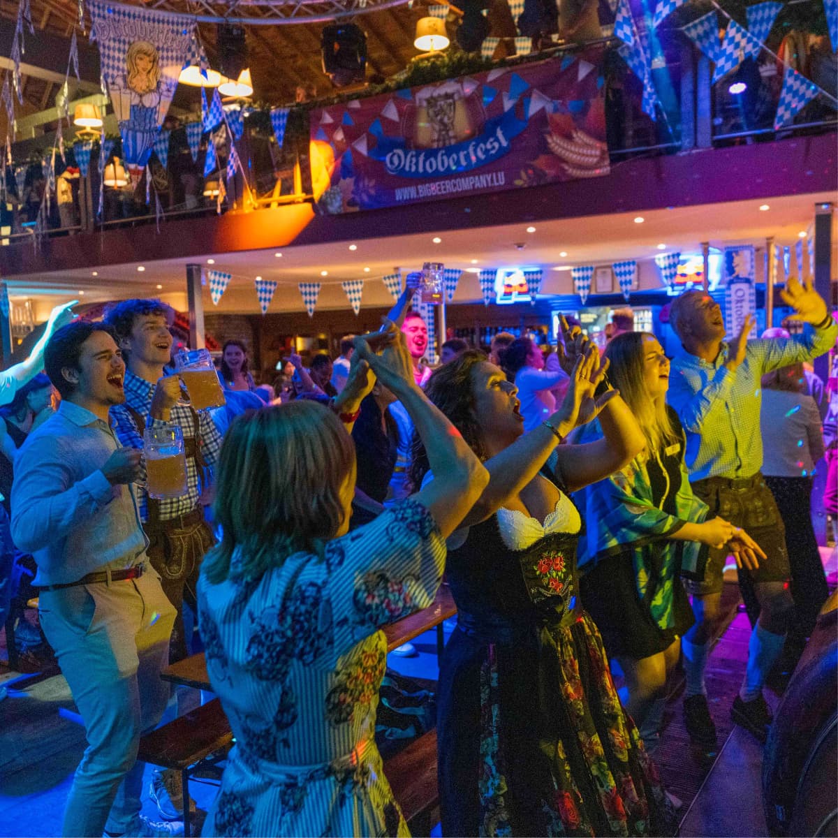 Oktoberfest 2026 : Live music with Marco Boesen - 3