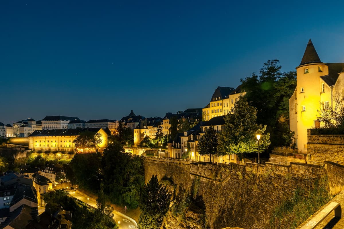 Plonge dans le sombre passé de la forteresse (EN/LU) - 2