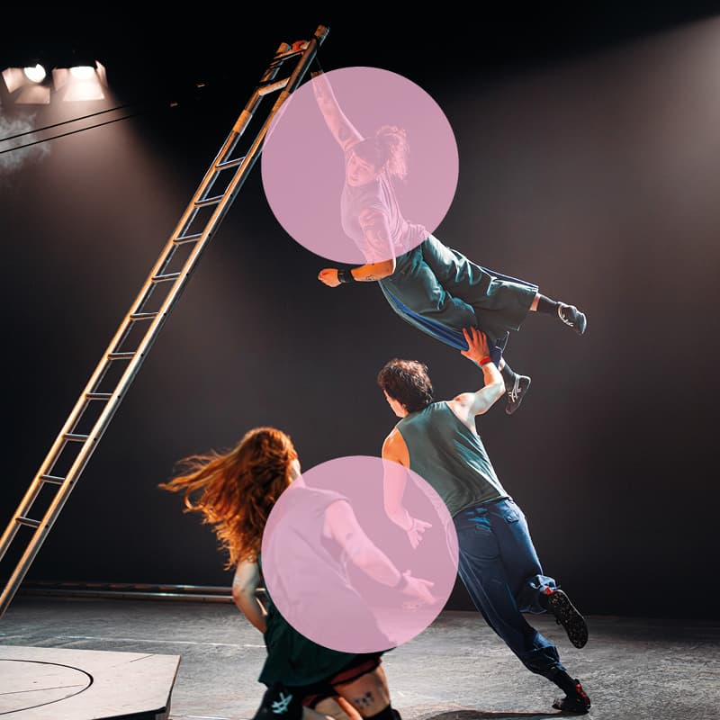 Beyond - Cirque nouveau - 1