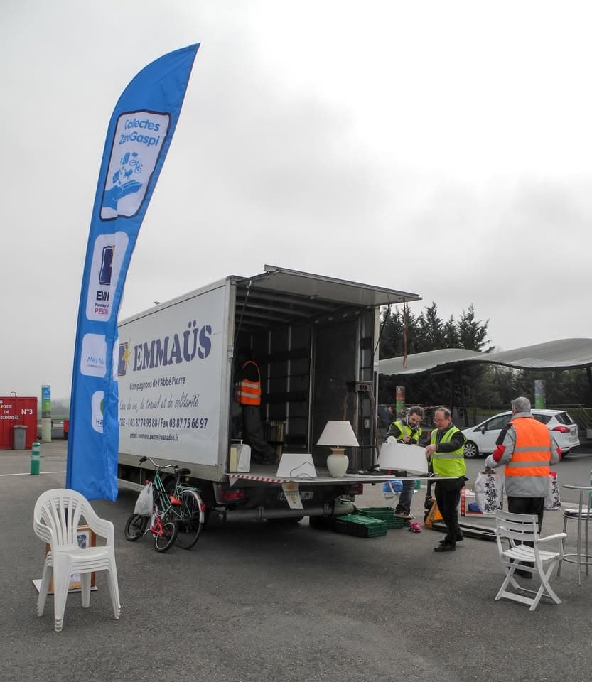 Zero Waste Collections at the Recycling Center in Marly