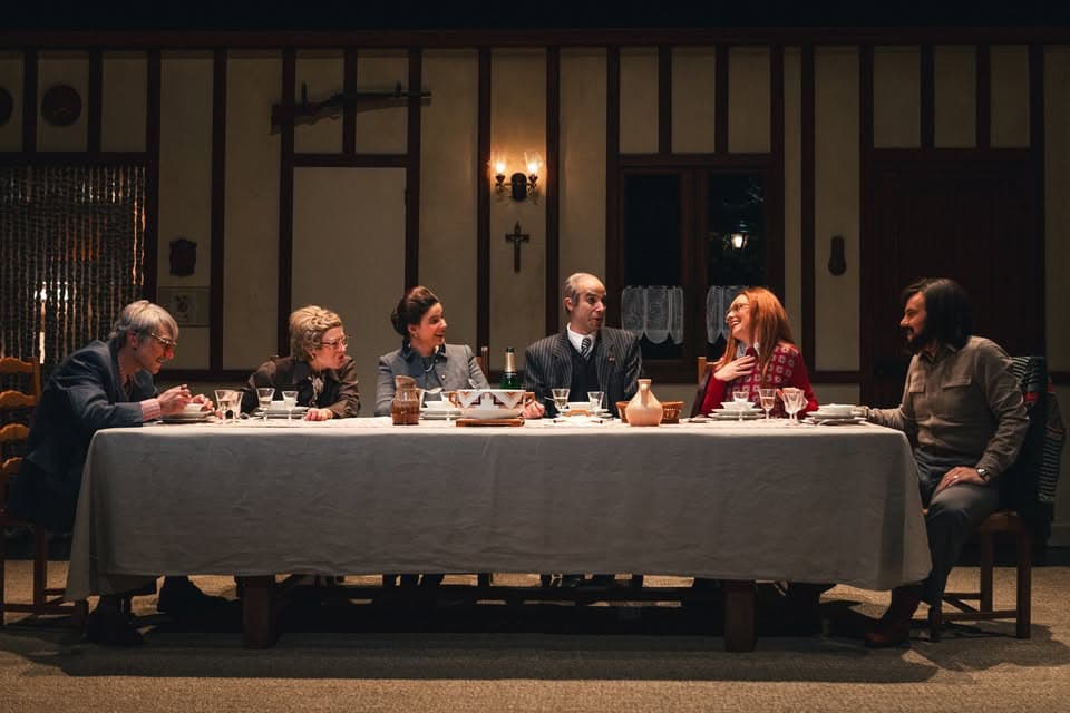 Huit Rois – Le Dîner chez les Français de V. Giscard d'Estaing Série Huit rois (nos présidents)