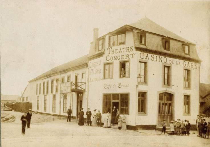 Rue de Strasbourg and its Art Deco Features