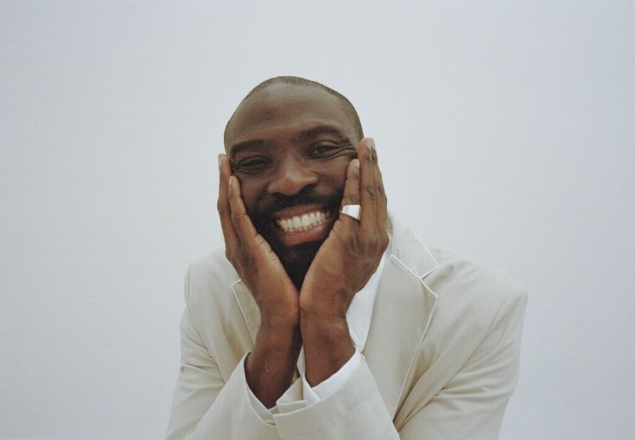 Joshua Idehen - Congés Annulés