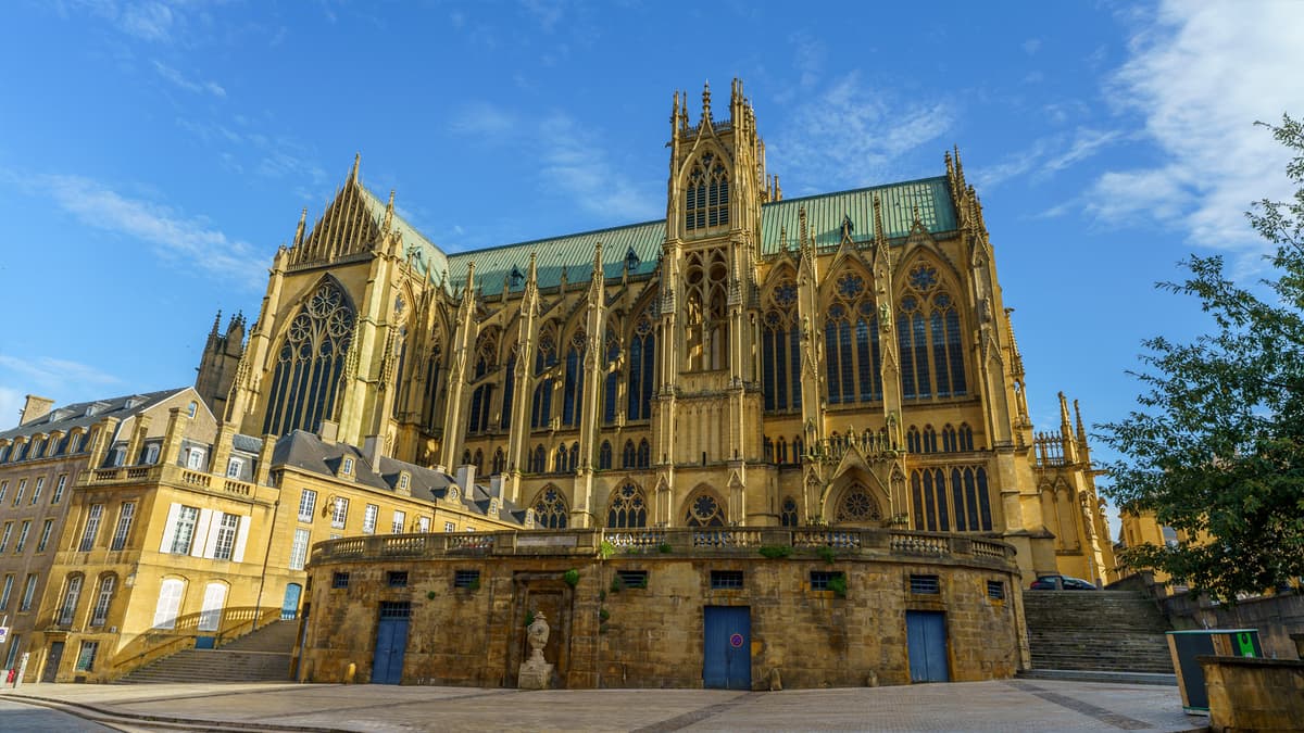 Guided tour EHD: Metz Cathedral, construction-deconstruction
