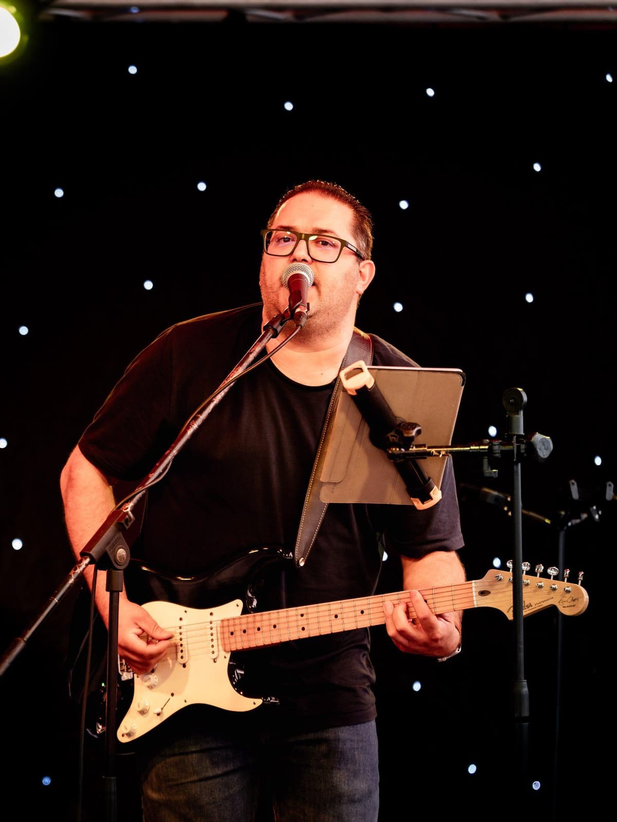 Cover Hit - Concert at La Pause Concept