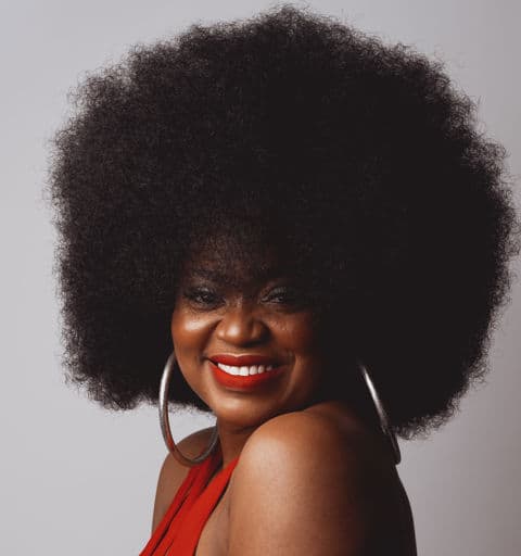 Heemspill Featured | Lady Live in Lux