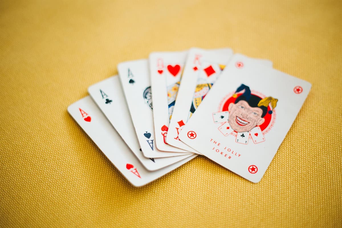 Soirée jeux de cartes - Belote, tarot et autre