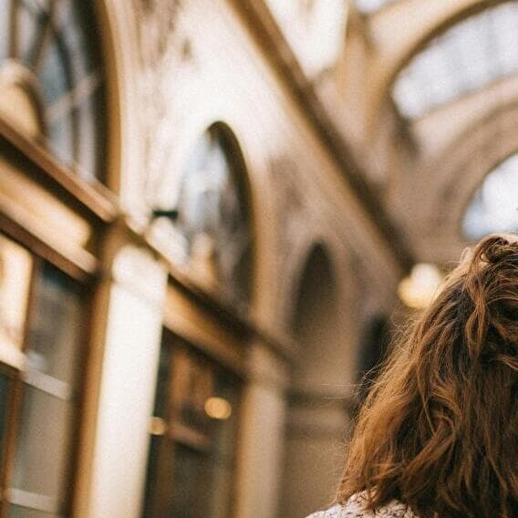 Mettre en lumière sa véritable identité