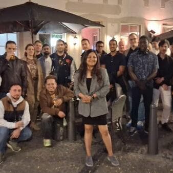 Meet new friends (ages 21–45/offer)