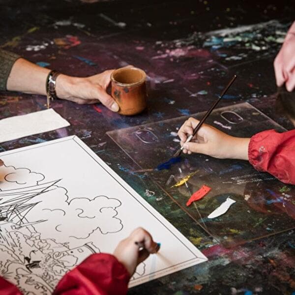 Les magiciens des couleurs