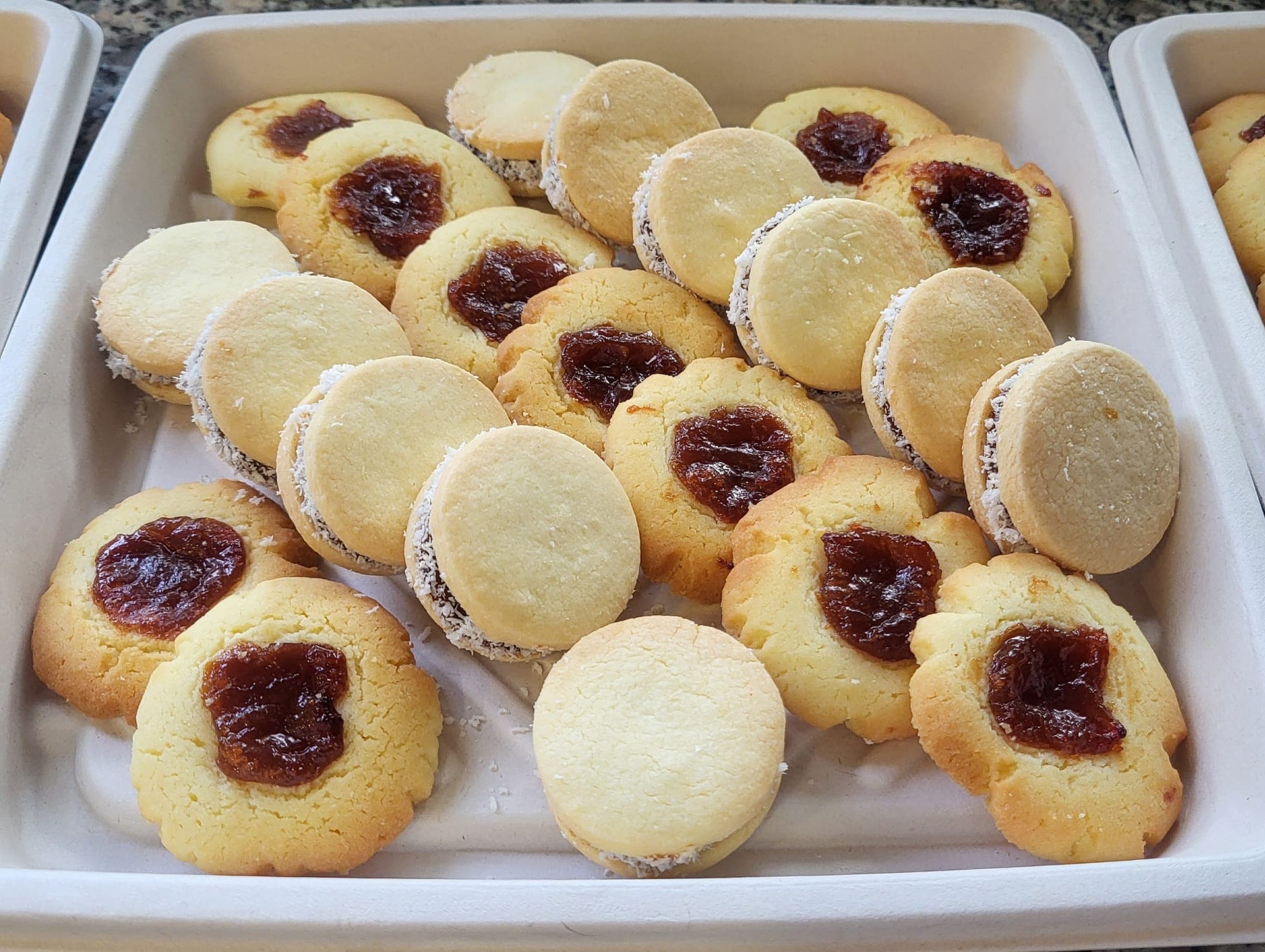 The best empanadas in Luxembourg are hiding at Experiencias Deliciosas - 3