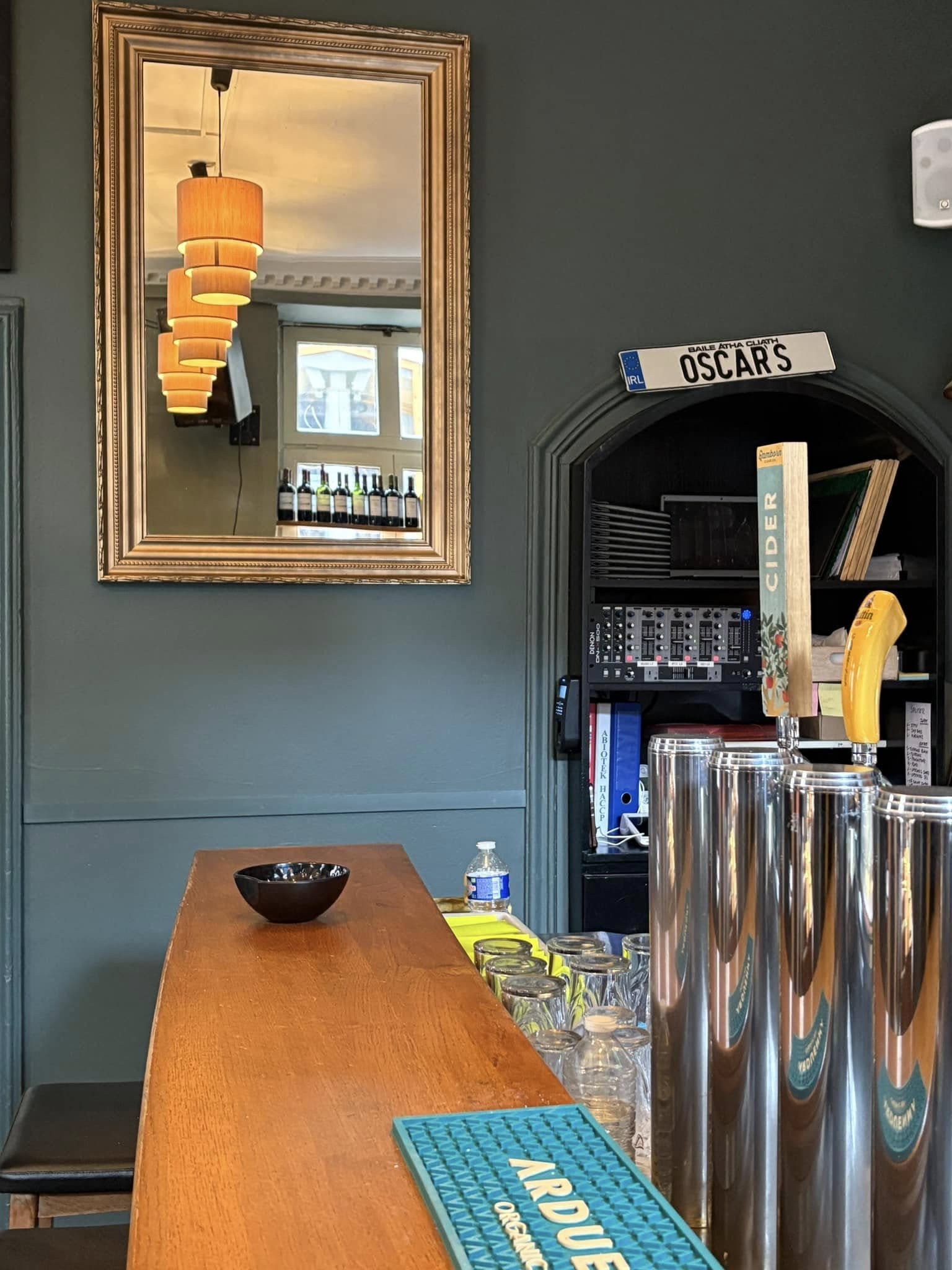Oscar’s Bar Luxembourg : bières, karaoké et ambiance british - 2