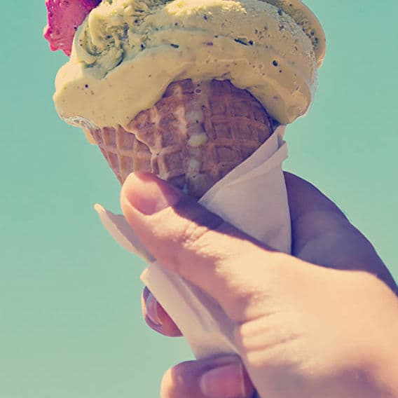 Une glace sur la place! 1,2,3,4 boules! - 1