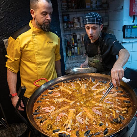 Du soleil dans les assiettes, et des tapas!