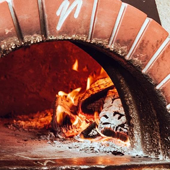 Avec une pizza, tout va